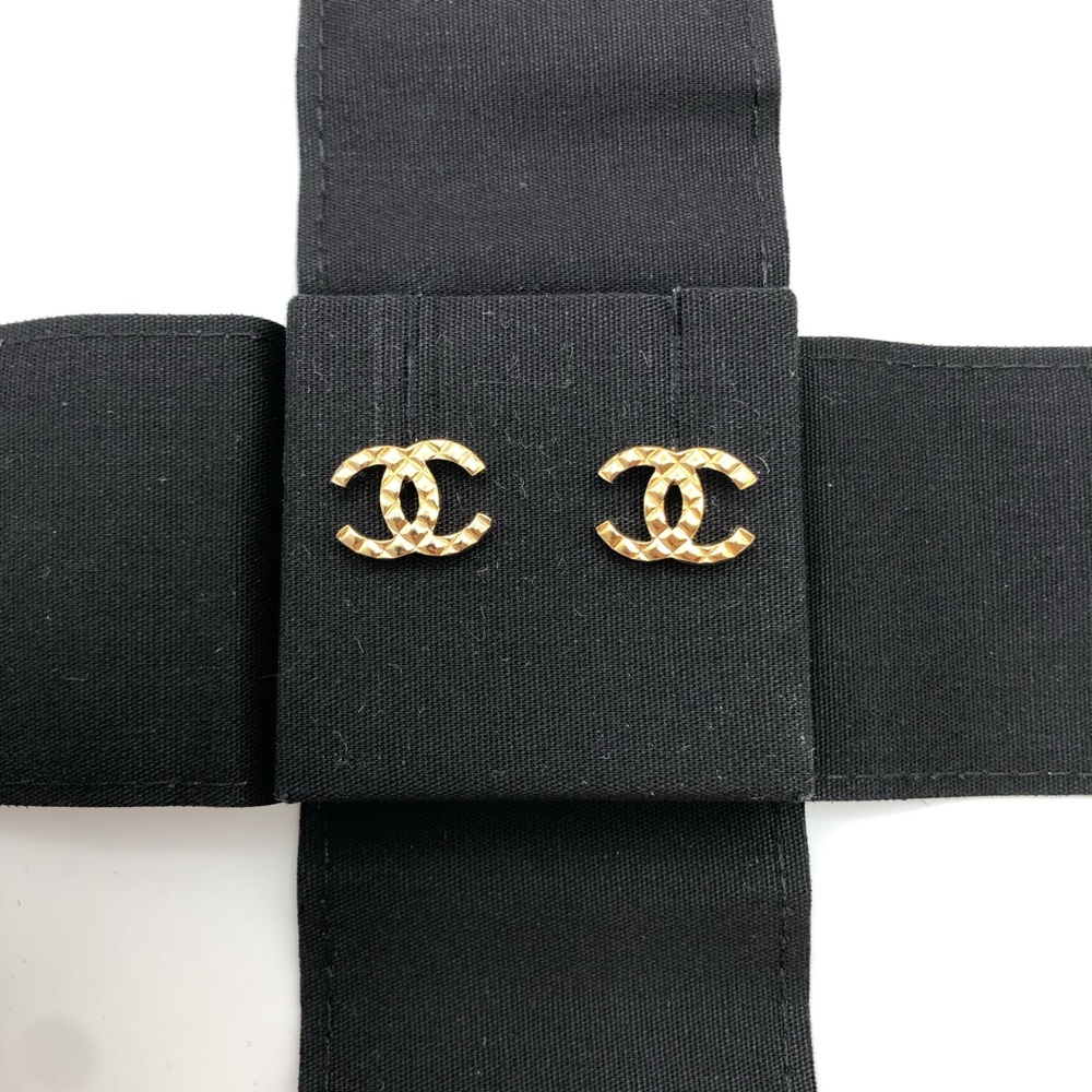 Chanel Earrings - Picture 1 of 5